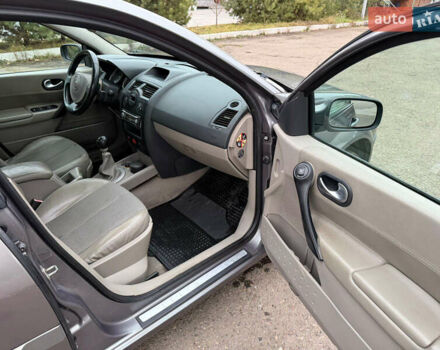 Сірий Рено Меган, об'ємом двигуна 1.87 л та пробігом 198 тис. км за 3500 $, фото 7 на Automoto.ua