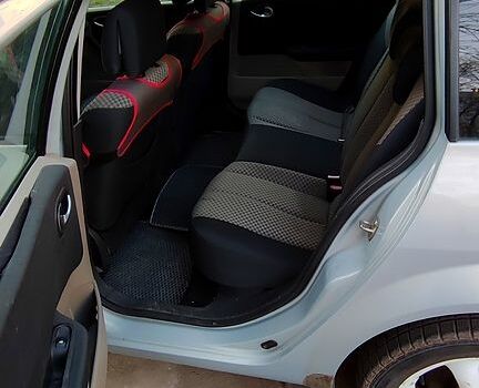 Сірий Рено Меган, об'ємом двигуна 1.5 л та пробігом 226 тис. км за 4850 $, фото 5 на Automoto.ua