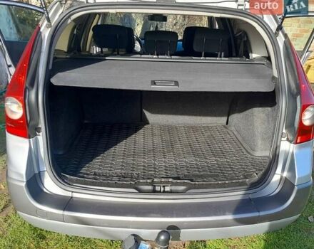 Серый Рено Меган, объемом двигателя 1.6 л и пробегом 240 тыс. км за 4650 $, фото 4 на Automoto.ua
