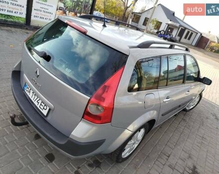 Рено Меган 2004 у Первомайськ на Automoto.ua Сірий Рено Меган, об'ємом двигуна 1.6 л та пробігом 233 тис. км за 4500 $, фото 5 на Automoto.ua