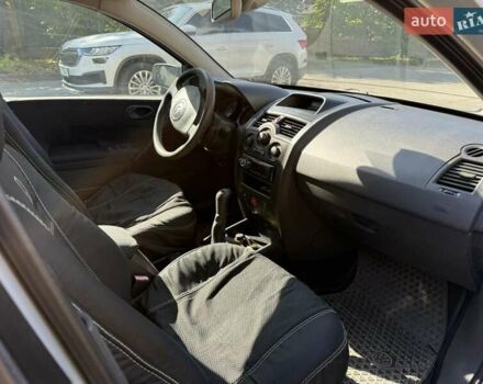 Серый Рено Меган, объемом двигателя 1.6 л и пробегом 190 тыс. км за 4750 $, фото 5 на Automoto.ua