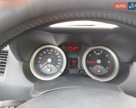 Рено Меган 2004 у Первомайськ на Automoto.ua Сірий Рено Меган, об'ємом двигуна 1.6 л та пробігом 233 тис. км за 4500 $, фото 38 на Automoto.ua