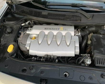 Серый Рено Меган, объемом двигателя 1.6 л и пробегом 270 тыс. км за 4800 $, фото 2 на Automoto.ua