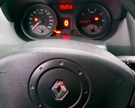 Серый Рено Меган, объемом двигателя 1.5 л и пробегом 208 тыс. км за 4570 $, фото 3 на Automoto.ua