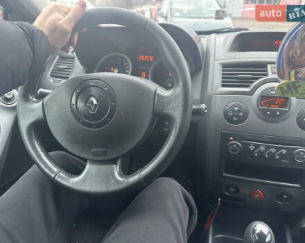 Сірий Рено Меган, об'ємом двигуна 2 л та пробігом 309 тис. км за 3999 $, фото 22 на Automoto.ua