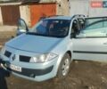 Сірий Рено Меган, об'ємом двигуна 1.46 л та пробігом 400 тис. км за 4200 $, фото 1 на Automoto.ua