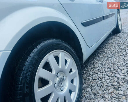 Серый Рено Меган, объемом двигателя 1.39 л и пробегом 207 тыс. км за 4600 $, фото 17 на Automoto.ua