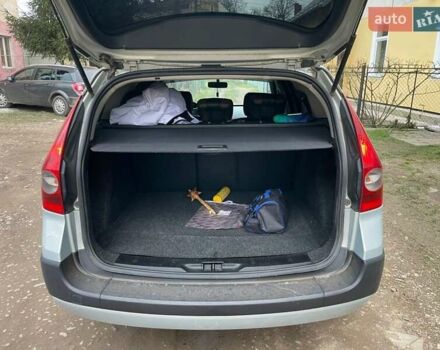 Сірий Рено Меган, об'ємом двигуна 1.6 л та пробігом 175 тис. км за 5200 $, фото 5 на Automoto.ua