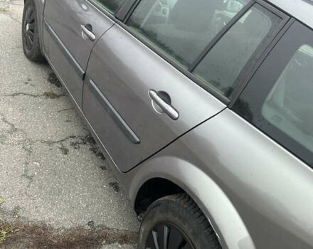 Серый Рено Меган, объемом двигателя 2 л и пробегом 263 тыс. км за 4500 $, фото 2 на Automoto.ua