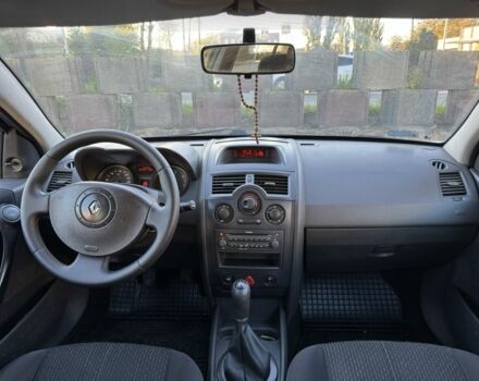 Серый Рено Меган, объемом двигателя 1.5 л и пробегом 280 тыс. км за 4200 $, фото 15 на Automoto.ua