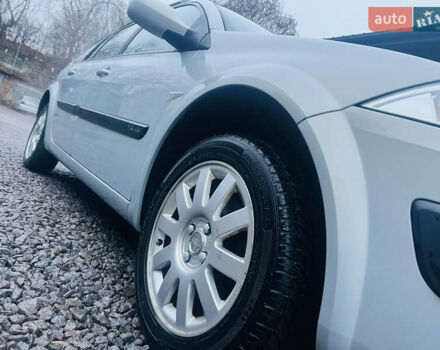 Серый Рено Меган, объемом двигателя 1.39 л и пробегом 207 тыс. км за 4600 $, фото 26 на Automoto.ua