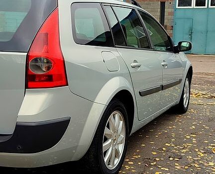 Сірий Рено Меган, об'ємом двигуна 1.6 л та пробігом 256 тис. км за 4500 $, фото 6 на Automoto.ua