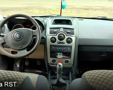 Сірий Рено Меган, об'ємом двигуна 1.6 л та пробігом 256 тис. км за 4500 $, фото 3 на Automoto.ua