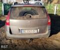 Серый Рено Меган, объемом двигателя 1.9 л и пробегом 251 тыс. км за 5000 $, фото 2 на Automoto.ua