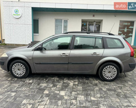 Серый Рено Меган, объемом двигателя 1.6 л и пробегом 300 тыс. км за 3850 $, фото 21 на Automoto.ua