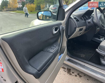 Сірий Рено Меган, об'ємом двигуна 1.6 л та пробігом 213 тис. км за 4200 $, фото 29 на Automoto.ua