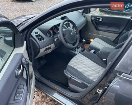 Серый Рено Меган, объемом двигателя 1.6 л и пробегом 191 тыс. км за 4700 $, фото 17 на Automoto.ua