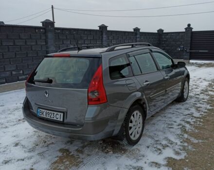 Сірий Рено Меган, об'ємом двигуна 1.5 л та пробігом 290 тис. км за 3550 $, фото 3 на Automoto.ua
