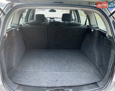 Серый Рено Меган, объемом двигателя 1.6 л и пробегом 158 тыс. км за 3999 $, фото 25 на Automoto.ua