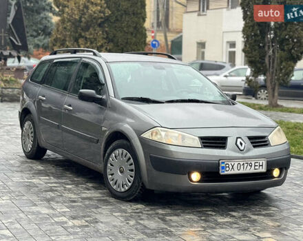 Серый Рено Меган, объемом двигателя 1.6 л и пробегом 300 тыс. км за 3850 $, фото 13 на Automoto.ua
