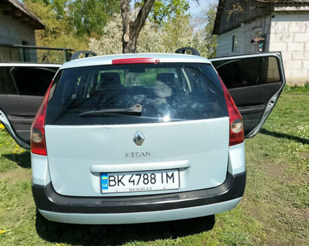 Серый Рено Меган, объемом двигателя 1.5 л и пробегом 418 тыс. км за 3900 $, фото 2 на Automoto.ua
