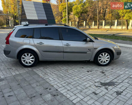 Серый Рено Меган, объемом двигателя 1.6 л и пробегом 220 тыс. км за 3900 $, фото 4 на Automoto.ua