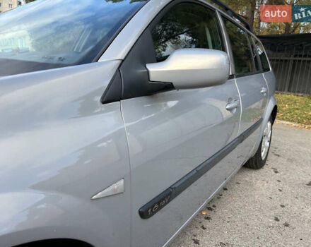 Сірий Рено Меган, об'ємом двигуна 1.6 л та пробігом 213 тис. км за 4200 $, фото 20 на Automoto.ua