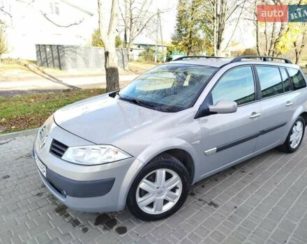 Рено Меган 2004 у Первомайськ на Automoto.ua Сірий Рено Меган, об'ємом двигуна 1.6 л та пробігом 233 тис. км за 4500 $, фото 10 на Automoto.ua