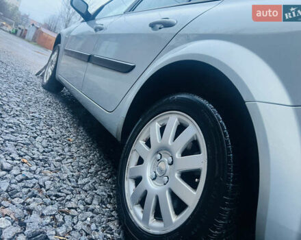 Серый Рено Меган, объемом двигателя 1.39 л и пробегом 207 тыс. км за 4600 $, фото 19 на Automoto.ua