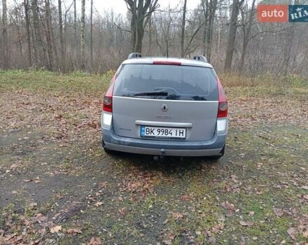 Серый Рено Меган, объемом двигателя 1.5 л и пробегом 275 тыс. км за 4150 $, фото 17 на Automoto.ua