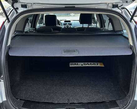 Рено Меган 2004 в Тернополе на Automoto.ua Серый Рено Меган, объемом двигателя 1.6 л и пробегом 194 тыс. км за 4900 $, фото 32 на Automoto.ua