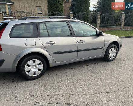 Сірий Рено Меган, об'ємом двигуна 1.6 л та пробігом 213 тис. км за 4200 $, фото 7 на Automoto.ua