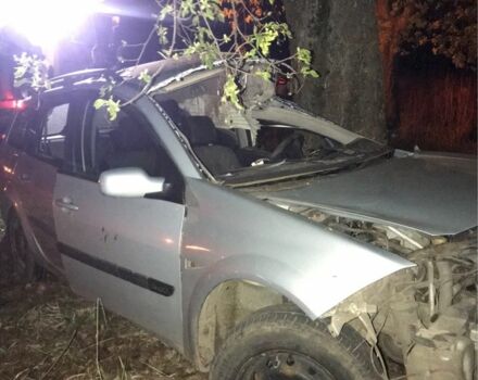 Сірий Рено Меган, об'ємом двигуна 1.9 л та пробігом 250 тис. км за 1000 $, фото 4 на Automoto.ua