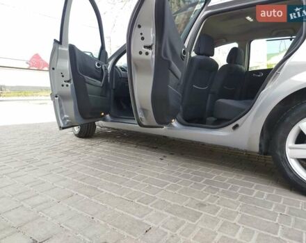 Рено Меган 2004 у Первомайськ на Automoto.ua Сірий Рено Меган, об'ємом двигуна 1.6 л та пробігом 233 тис. км за 4500 $, фото 19 на Automoto.ua