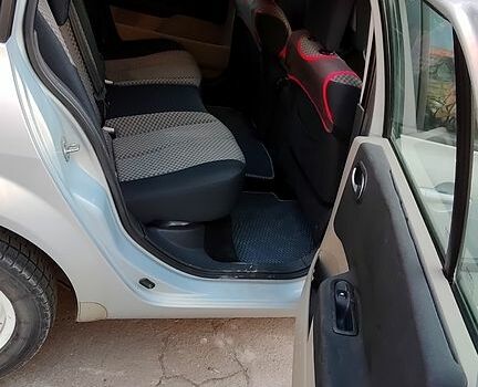 Сірий Рено Меган, об'ємом двигуна 1.5 л та пробігом 226 тис. км за 4850 $, фото 7 на Automoto.ua