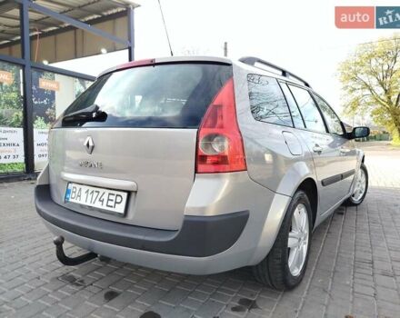 Рено Меган 2004 у Первомайськ на Automoto.ua Сірий Рено Меган, об'ємом двигуна 1.6 л та пробігом 233 тис. км за 4500 $, фото 8 на Automoto.ua