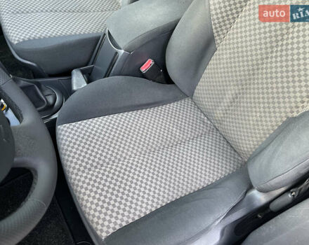 Сірий Рено Меган, об'ємом двигуна 1.6 л та пробігом 213 тис. км за 4200 $, фото 30 на Automoto.ua