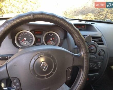 Серый Рено Меган, объемом двигателя 1.6 л и пробегом 227 тыс. км за 4550 $, фото 5 на Automoto.ua