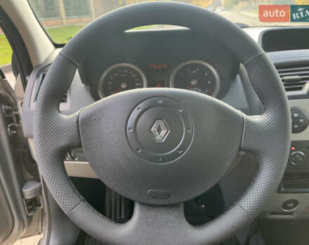 Сірий Рено Меган, об'ємом двигуна 1.6 л та пробігом 213 тис. км за 4200 $, фото 32 на Automoto.ua