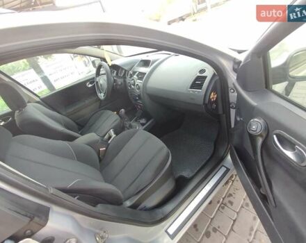 Рено Меган 2004 у Первомайськ на Automoto.ua Сірий Рено Меган, об'ємом двигуна 1.6 л та пробігом 233 тис. км за 4500 $, фото 35 на Automoto.ua