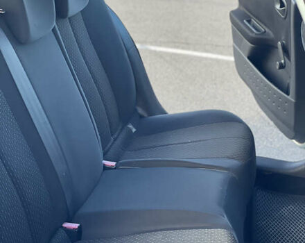 Сірий Рено Меган, об'ємом двигуна 1.46 л та пробігом 278 тис. км за 4199 $, фото 12 на Automoto.ua