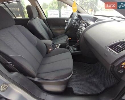 Рено Меган 2004 у Первомайськ на Automoto.ua Сірий Рено Меган, об'ємом двигуна 1.6 л та пробігом 233 тис. км за 4500 $, фото 34 на Automoto.ua