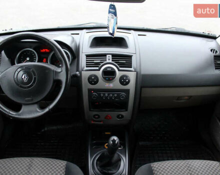 Серый Рено Меган, объемом двигателя 1.6 л и пробегом 300 тыс. км за 3700 $, фото 14 на Automoto.ua