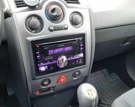 Серый Рено Меган, объемом двигателя 1.6 л и пробегом 204 тыс. км за 4950 $, фото 19 на Automoto.ua