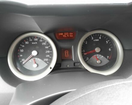 Серый Рено Меган, объемом двигателя 1.6 л и пробегом 240 тыс. км за 4650 $, фото 17 на Automoto.ua