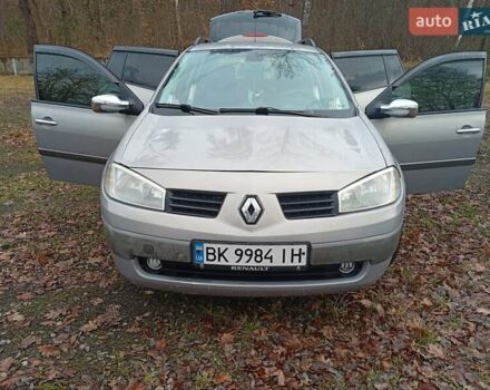 Серый Рено Меган, объемом двигателя 1.5 л и пробегом 275 тыс. км за 4150 $, фото 39 на Automoto.ua