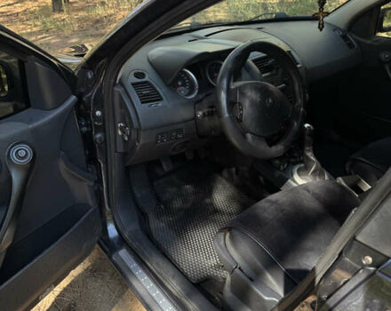 Рено Меган 2005 в Запорожье на Automoto.ua Серый Рено Меган, объемом двигателя 1.6 л и пробегом 263 тыс. км за 5500 $, фото 13 на Automoto.ua