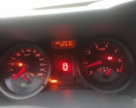 Серый Рено Меган, объемом двигателя 1.6 л и пробегом 267 тыс. км за 4500 $, фото 16 на Automoto.ua