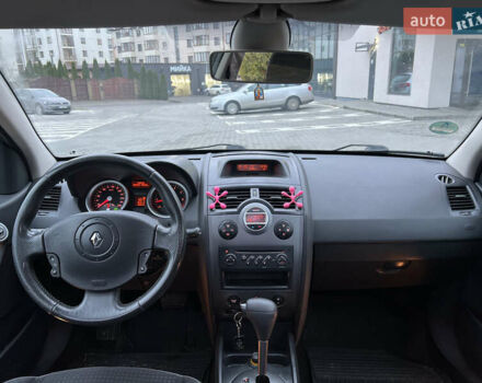 Серый Рено Меган, объемом двигателя 1.6 л и пробегом 221 тыс. км за 4850 $, фото 18 на Automoto.ua