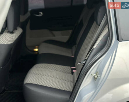 Серый Рено Меган, объемом двигателя 1.6 л и пробегом 215 тыс. км за 4900 $, фото 12 на Automoto.ua